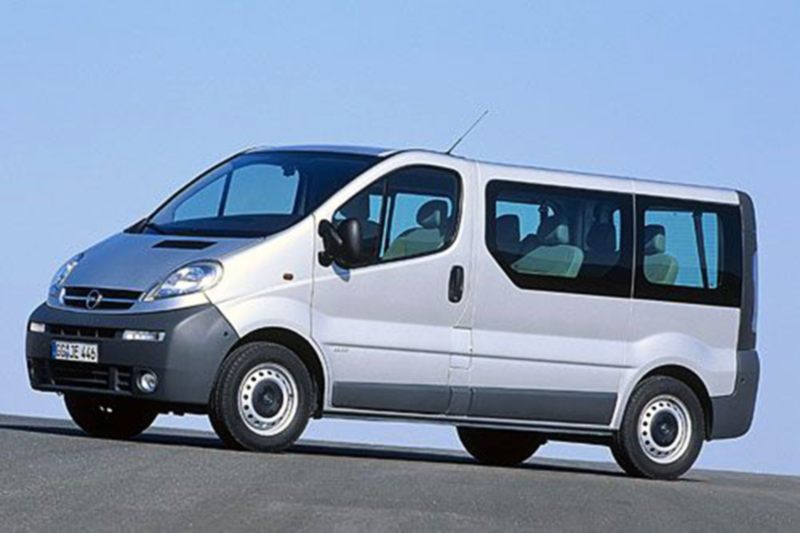 Opel Vivaro pulmino Roma